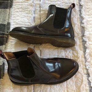 Dr. Martens. Flora. Size 10 /42. Glossy brown.